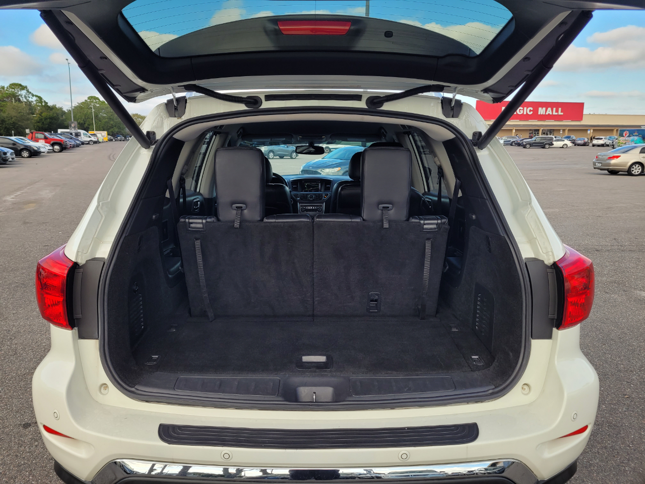 Nissan Pathfinder FWD SL 2020