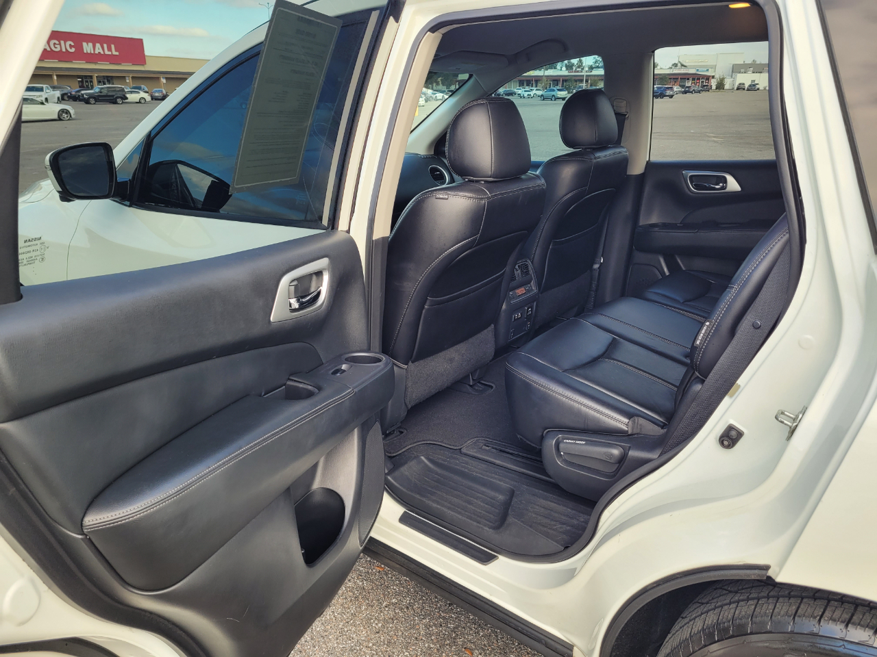 Nissan Pathfinder FWD SL 2020