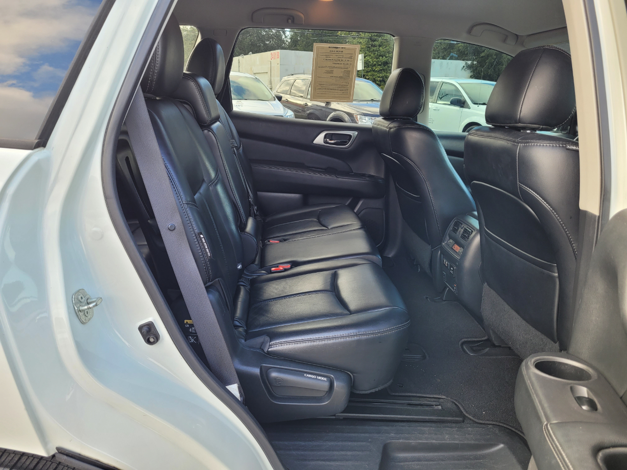 Nissan Pathfinder FWD SL 2020