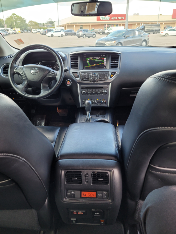 Nissan Pathfinder FWD SL 2020