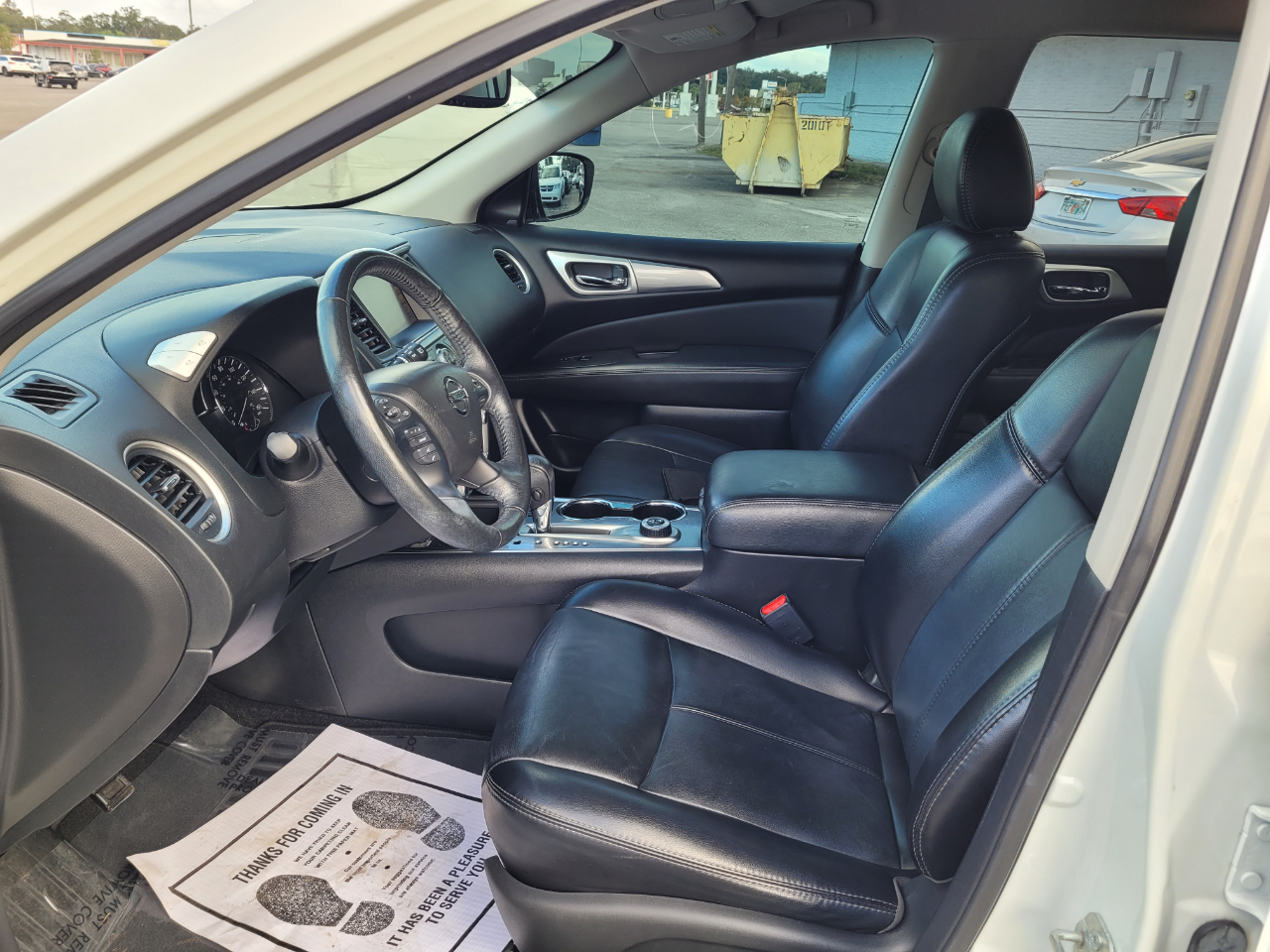 Nissan Pathfinder FWD SL 2020