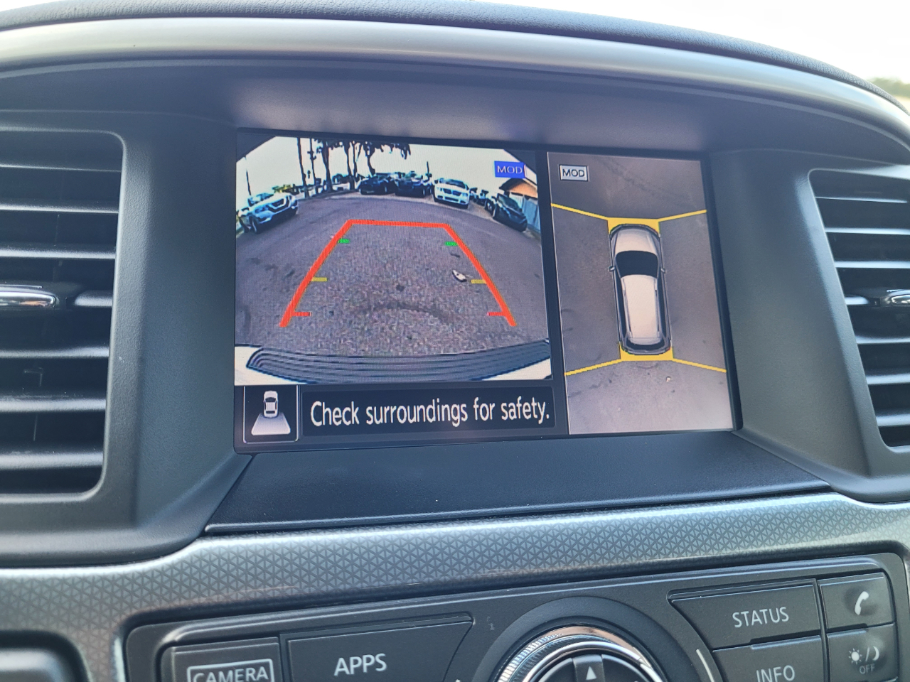 Nissan Pathfinder FWD SL 2020