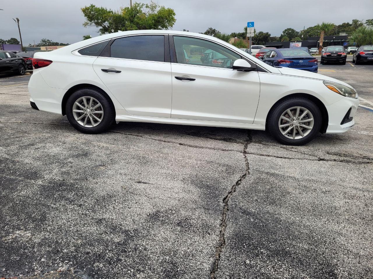 Hyundai Sonata SE 2.4L 2019