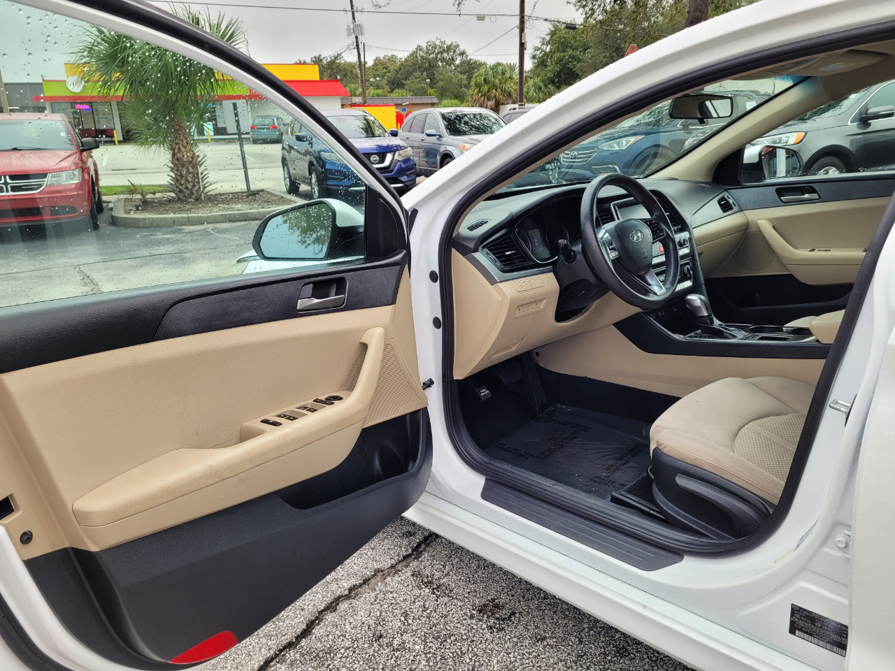 Hyundai Sonata SE 2.4L 2019