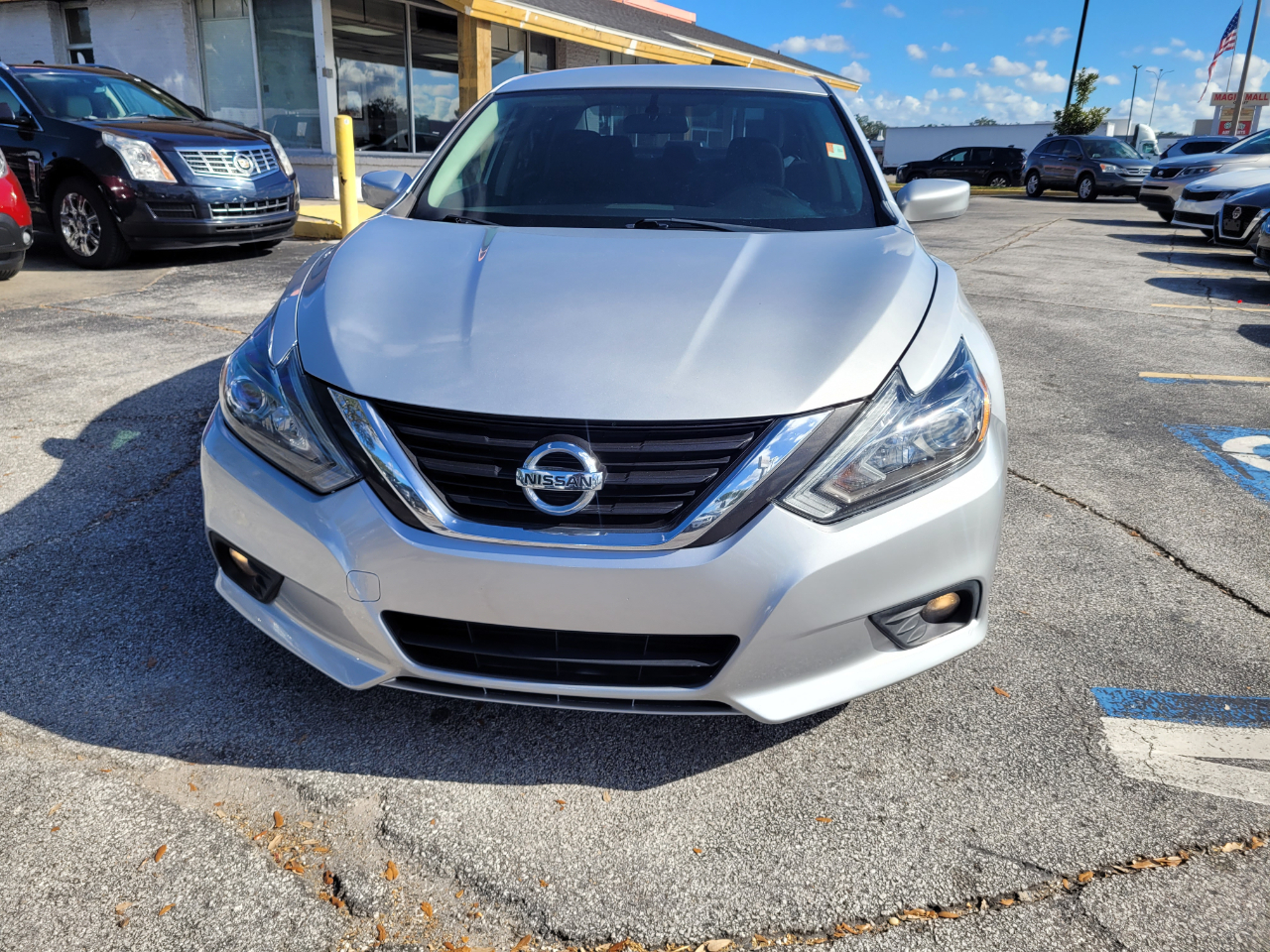Nissan Altima 2.5 SR Sedan 2017