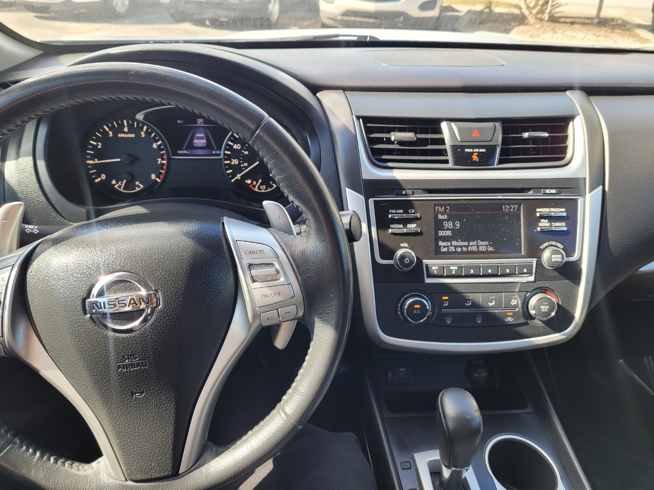 Nissan Altima 2.5 SR Sedan 2017