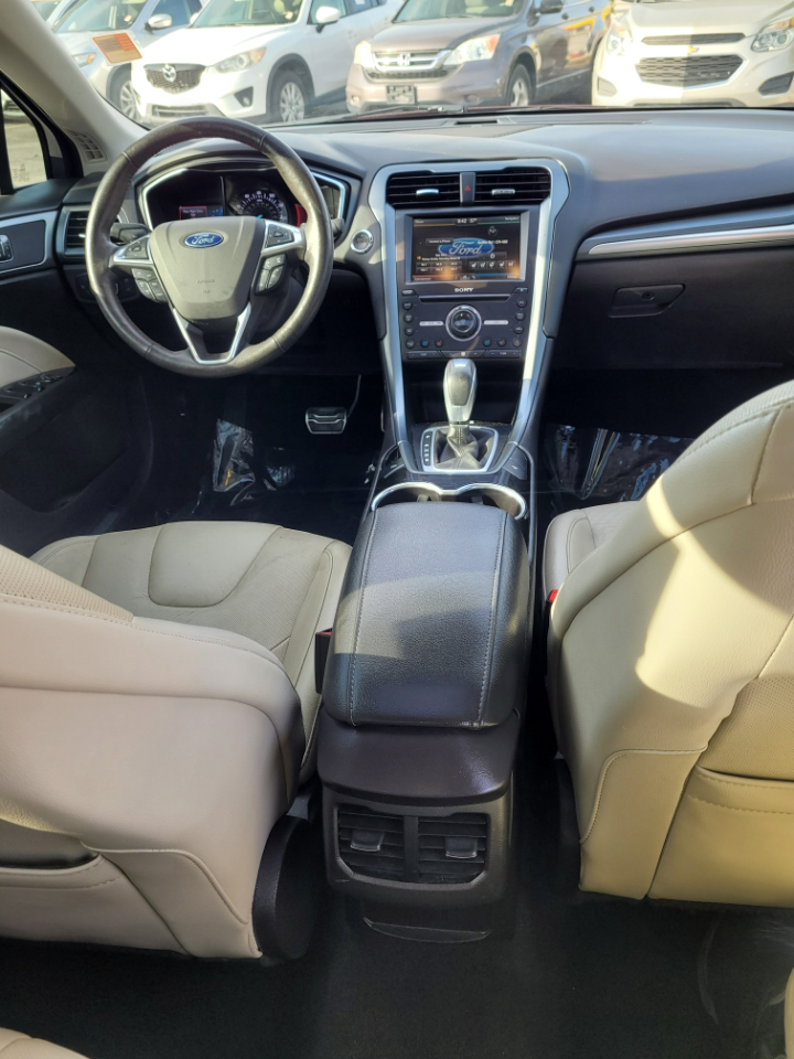 Ford Fusion 4dr Sdn Titanium FWD 2016