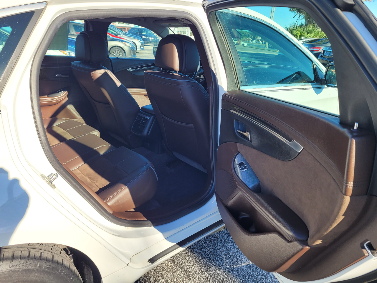 Chevrolet Impala 4dr Sdn LT w/1LT 2014