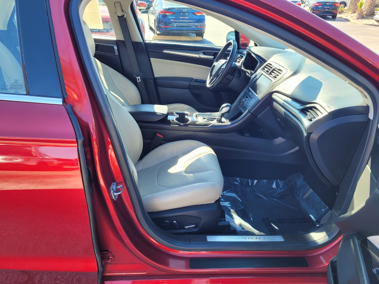 Ford Fusion 4dr Sdn Titanium FWD 2014