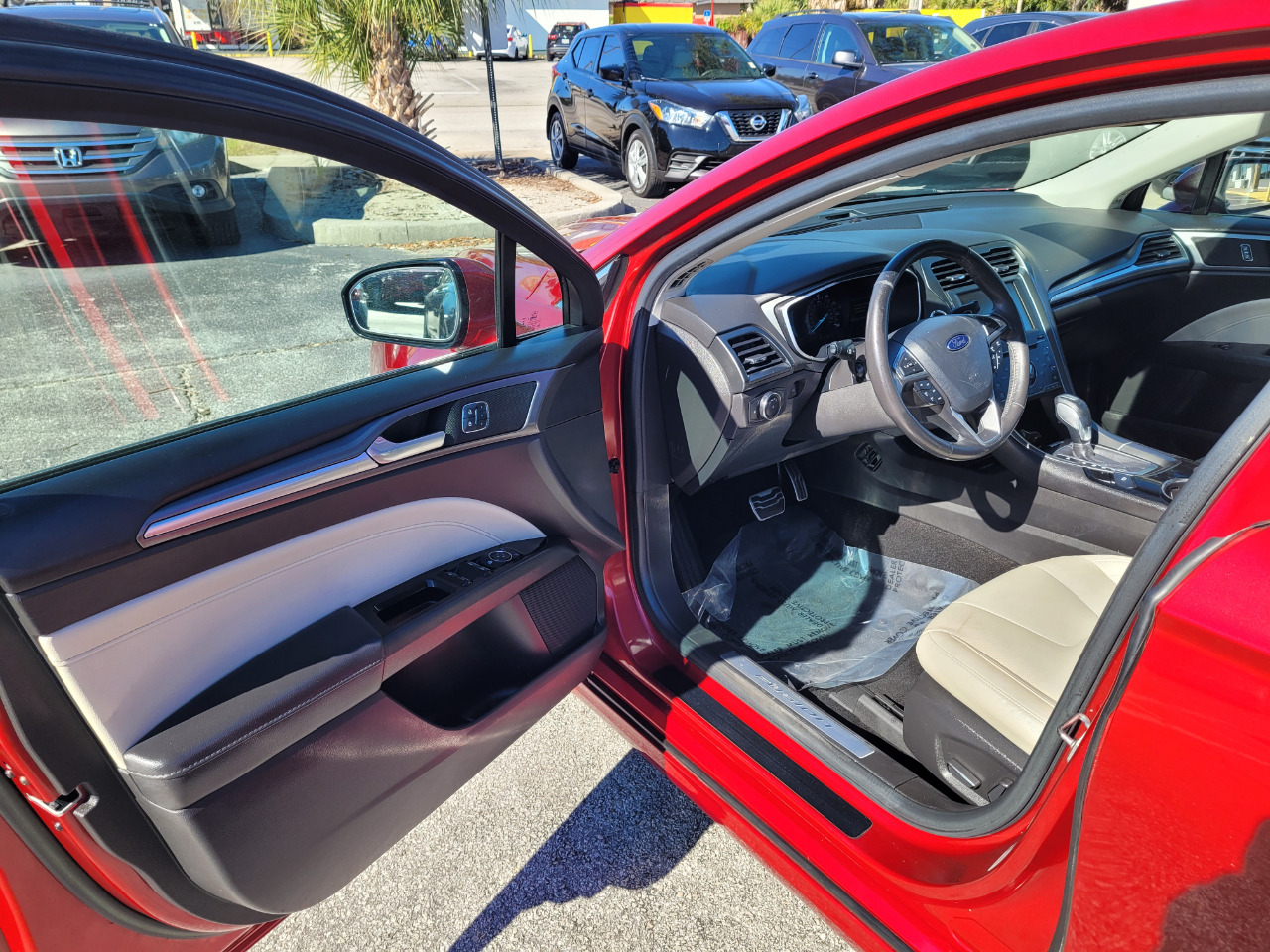 Ford Fusion 4dr Sdn Titanium FWD 2014