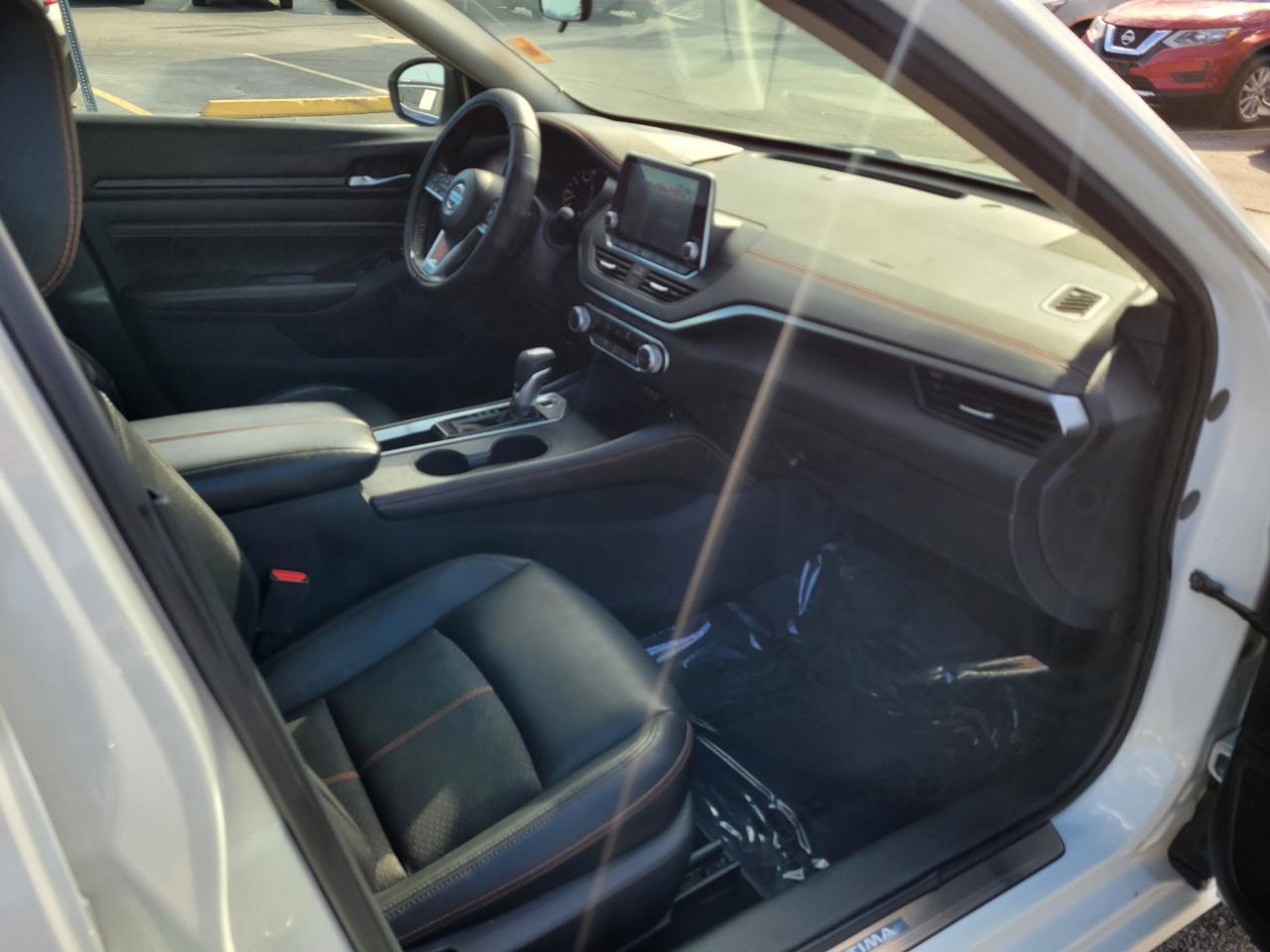 Nissan Altima 2.5 SR Sedan 2019