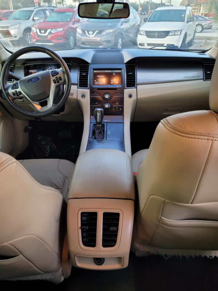 Ford Taurus 4dr Sdn SEL FWD 2015