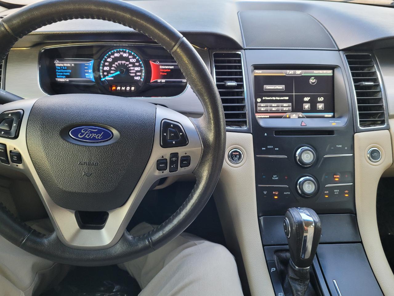 Ford Taurus 4dr Sdn SEL FWD 2015