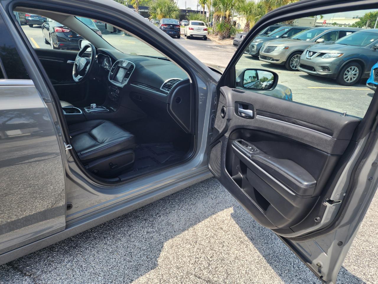 Chrysler 300 Touring L RWD 2018