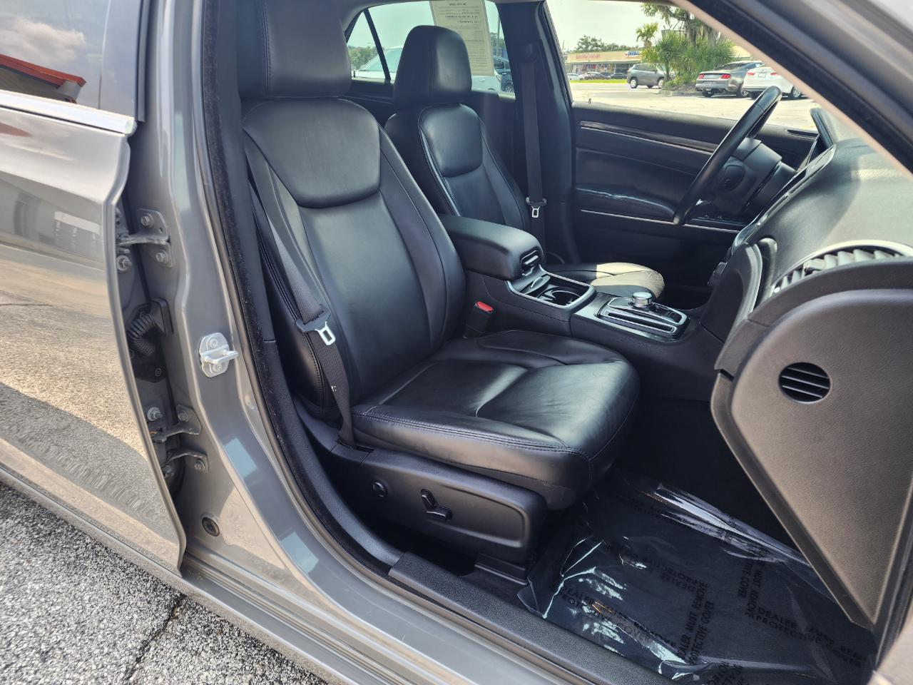 Chrysler 300 Touring L RWD 2018
