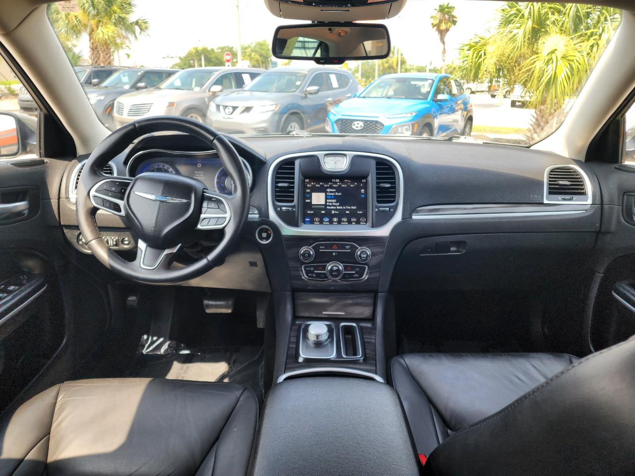 Chrysler 300 Touring L RWD 2018