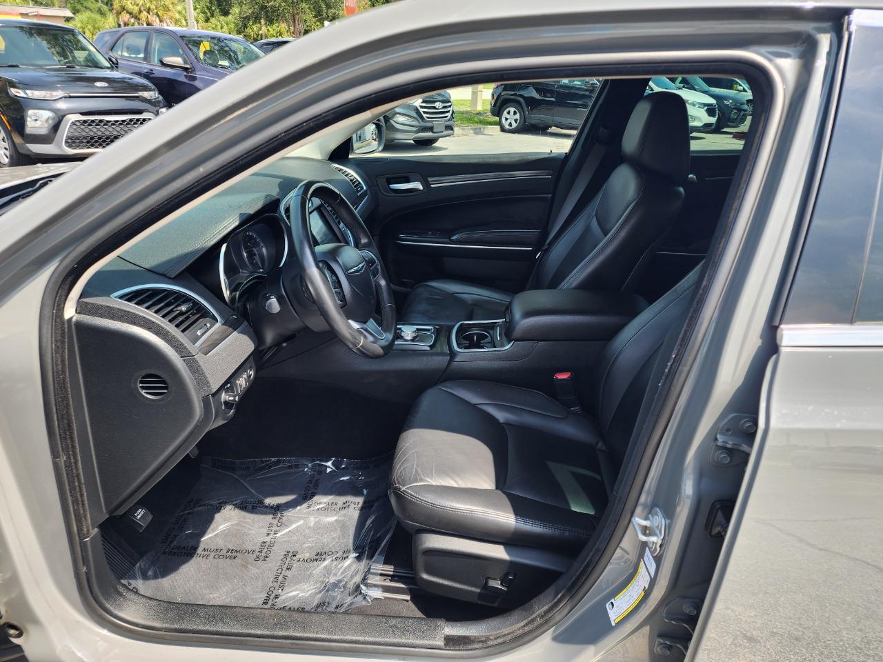 Chrysler 300 Touring L RWD 2018