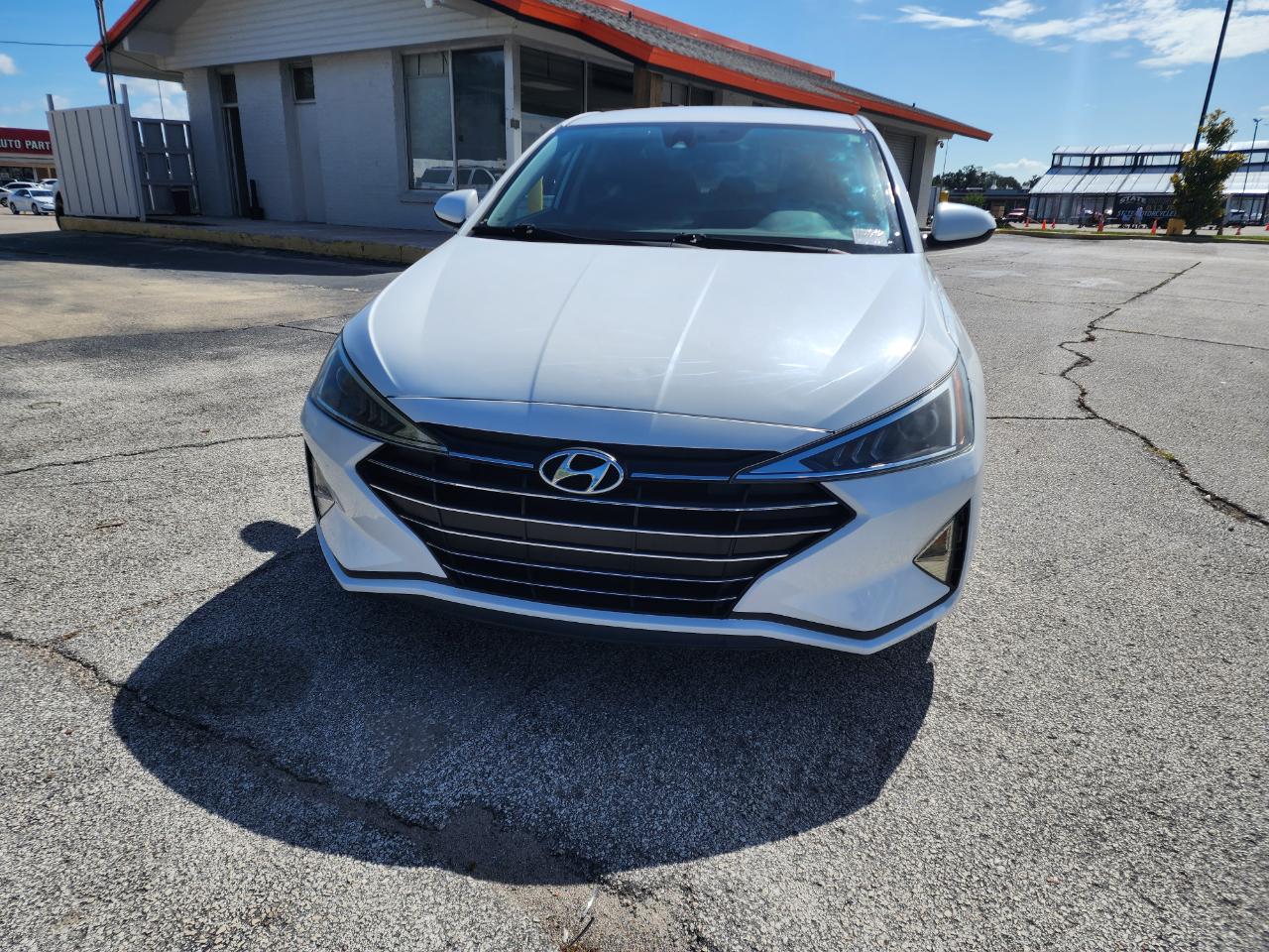 Hyundai Elantra SEL IVT 2020