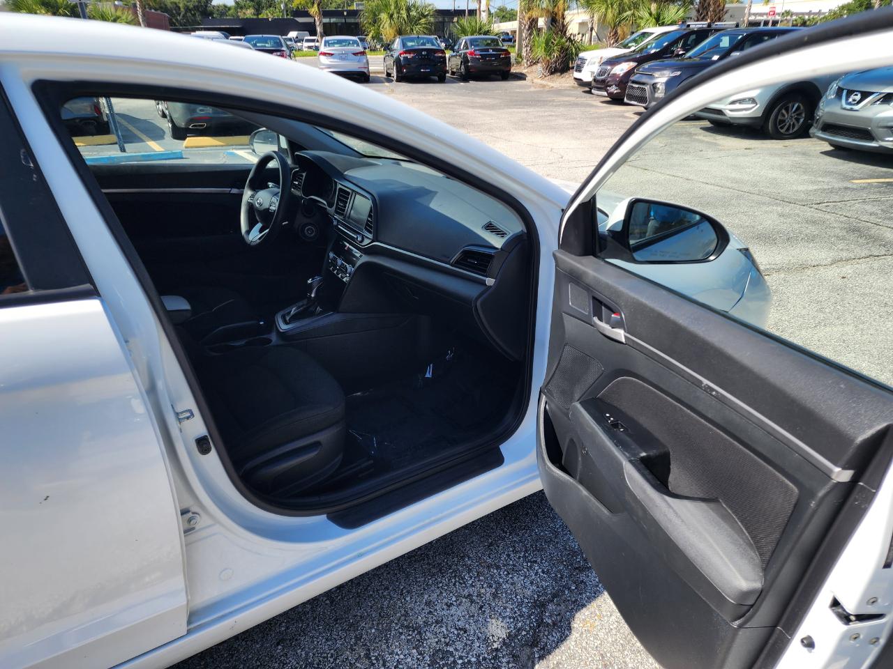 Hyundai Elantra SEL IVT 2020