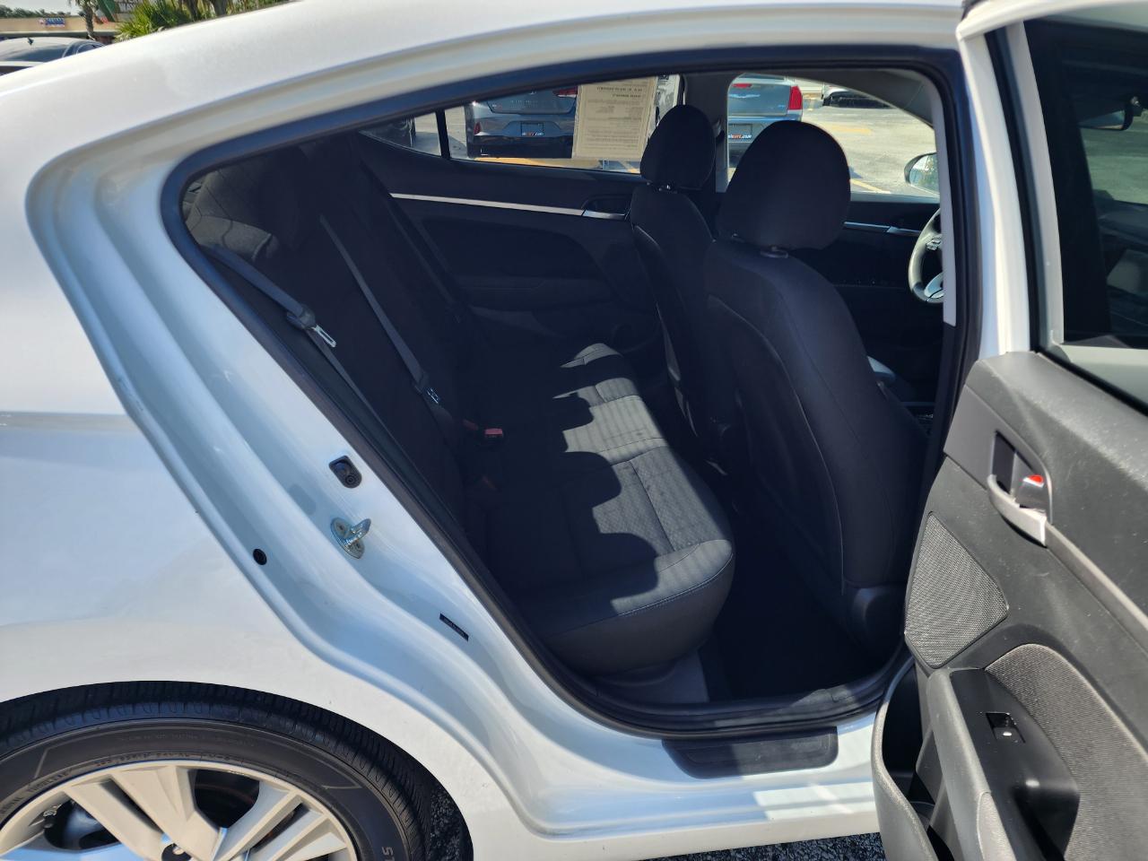 Hyundai Elantra SEL IVT 2020