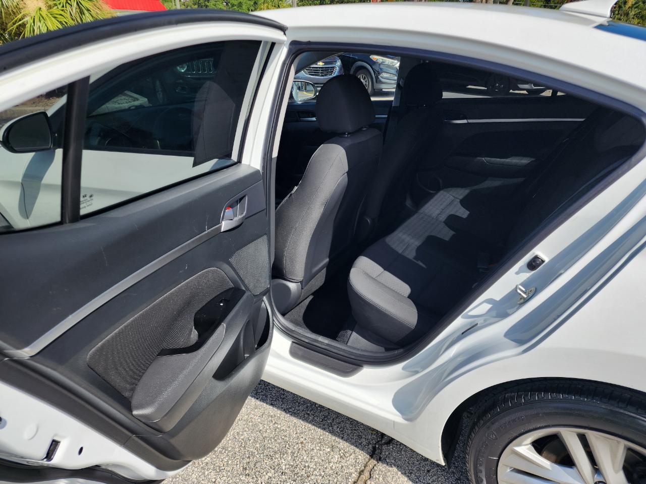 Hyundai Elantra SEL IVT 2020