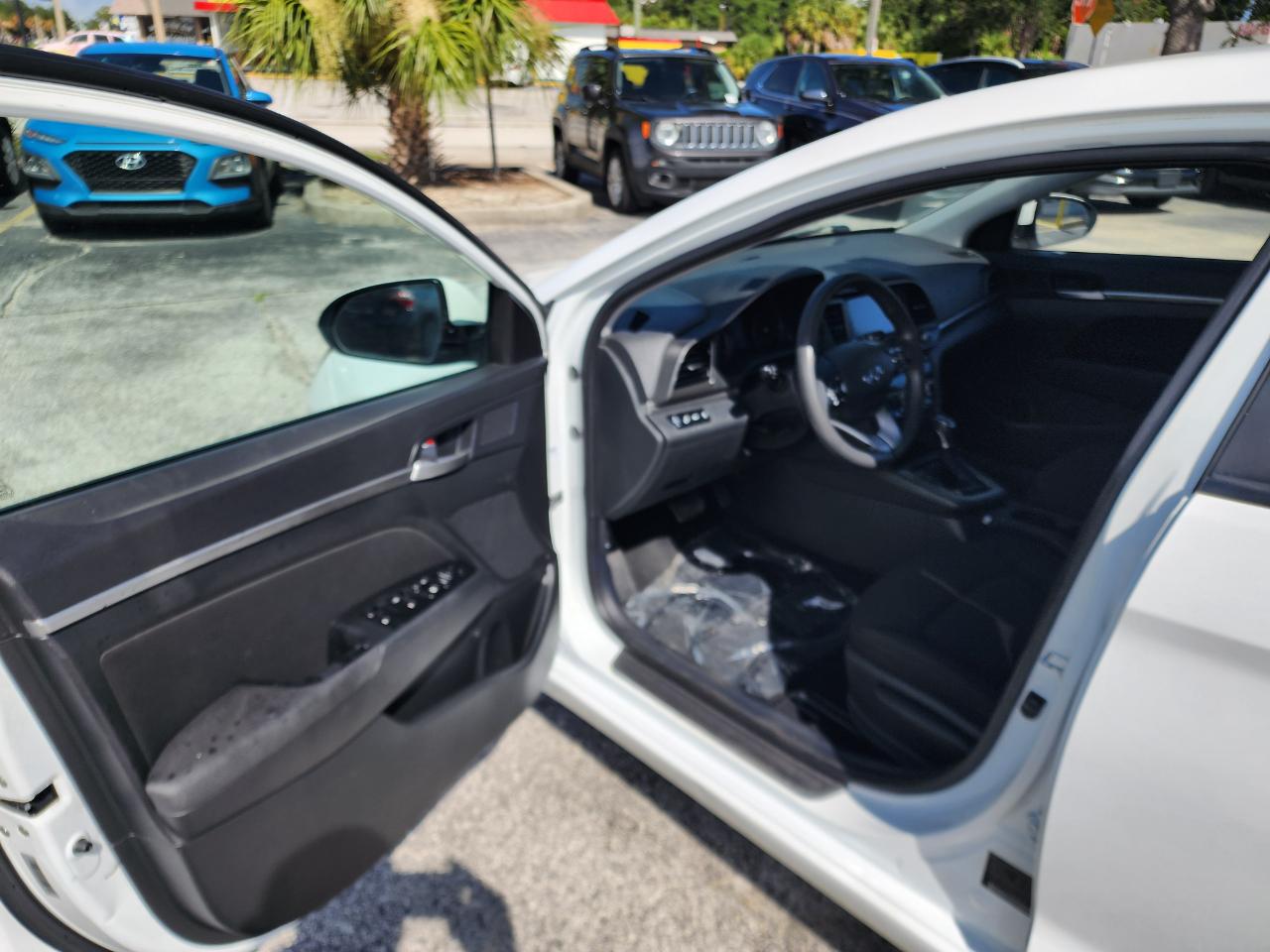 Hyundai Elantra SEL IVT 2020