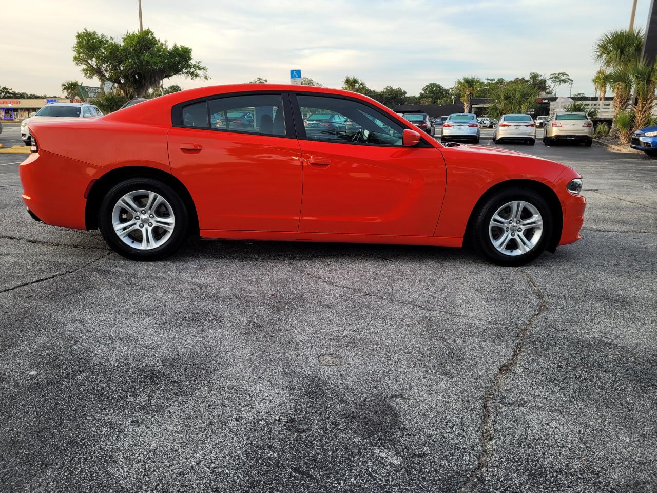 Dodge Charger SXT RWD 2019