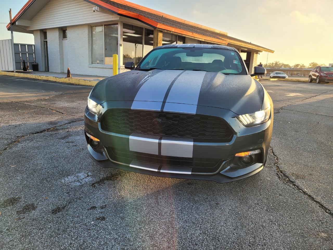Ford Mustang EcoBoost Fastback 2017