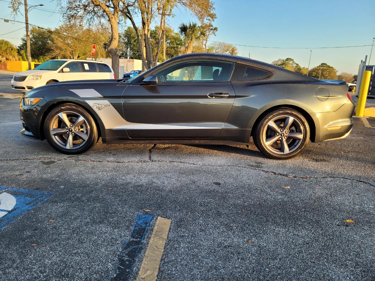 Ford Mustang EcoBoost Fastback 2017