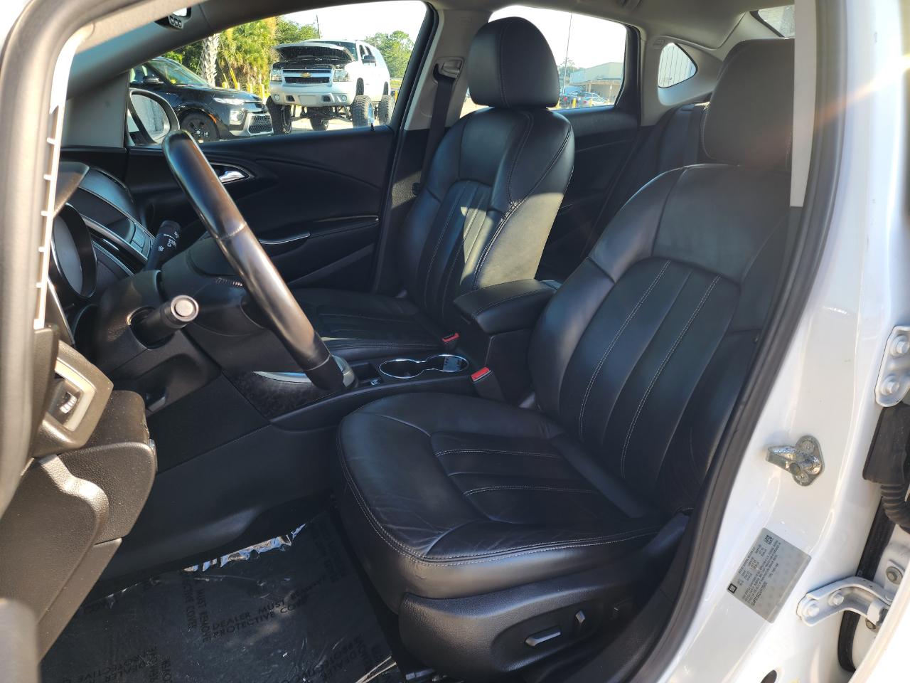 Buick Verano 4dr Sdn Leather Group 2016