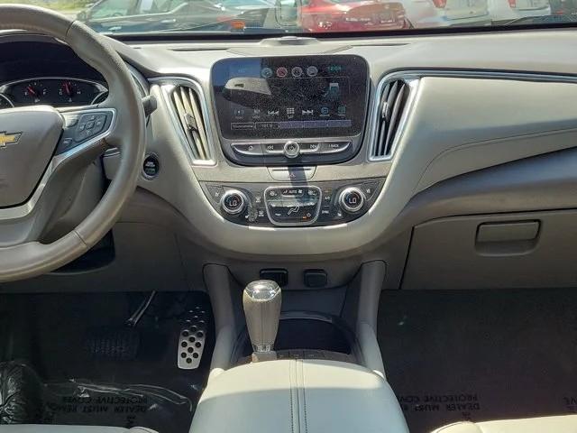 Chevrolet Malibu 4dr Sdn Premier w/2LZ 2017