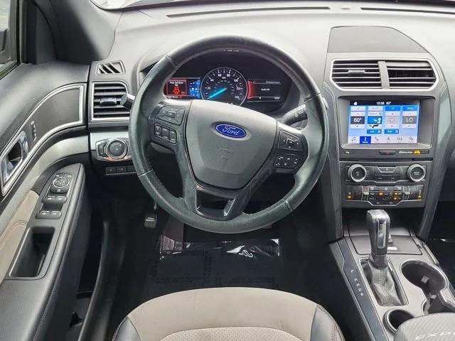 Ford Explorer XLT FWD 2017