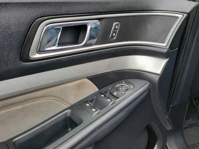 Ford Explorer XLT FWD 2017