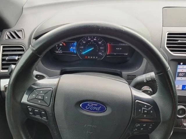 Ford Explorer XLT FWD 2017