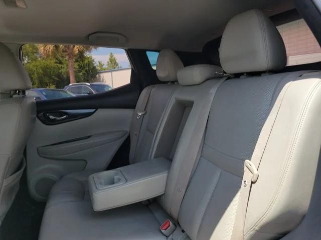 Nissan Rogue Sport FWD SL 2017