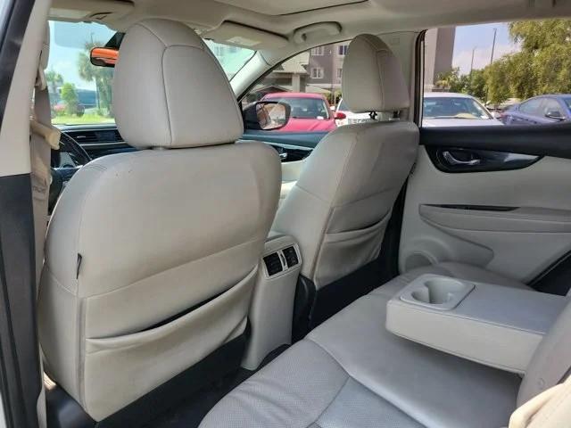 Nissan Rogue Sport FWD SL 2017
