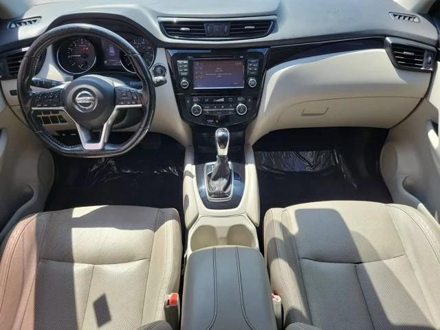 Nissan Rogue Sport FWD SL 2017