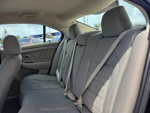 Ford Taurus SE FWD 2019