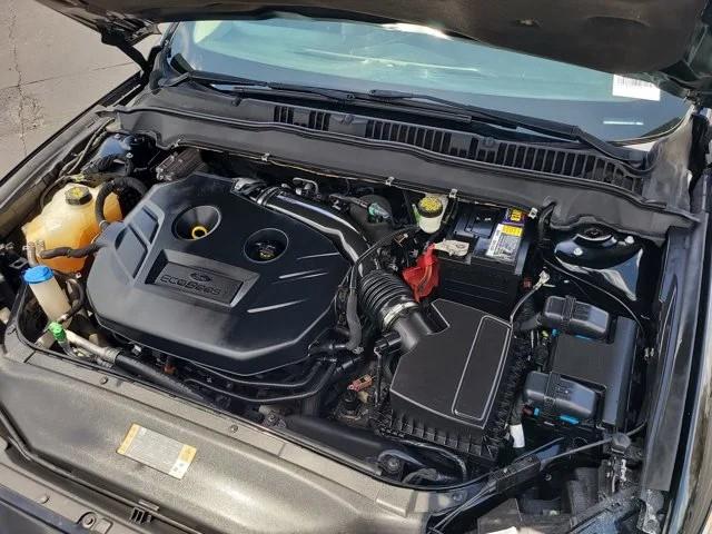 Ford Fusion SE FWD 2017