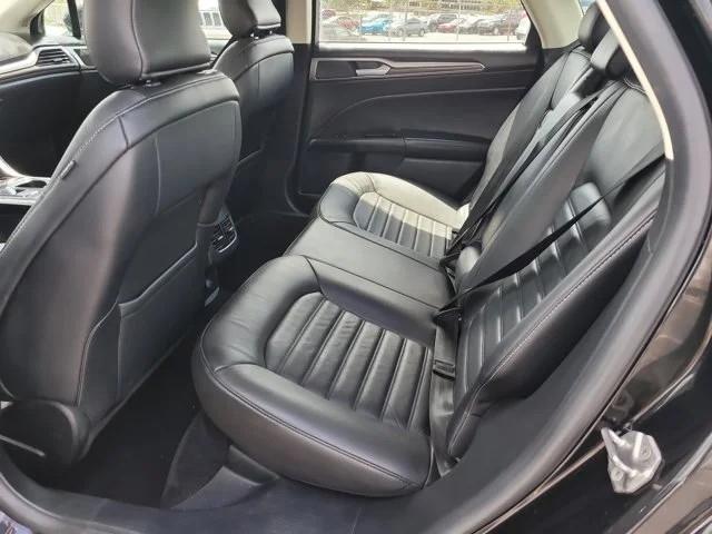 Ford Fusion SE FWD 2017