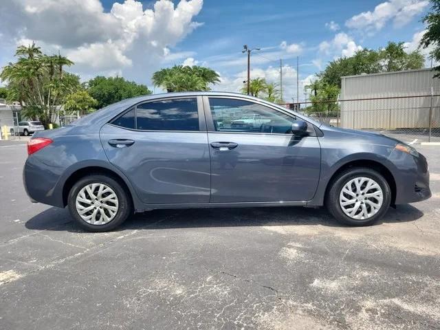 Toyota Corolla XLE CVT (Natl) 2018