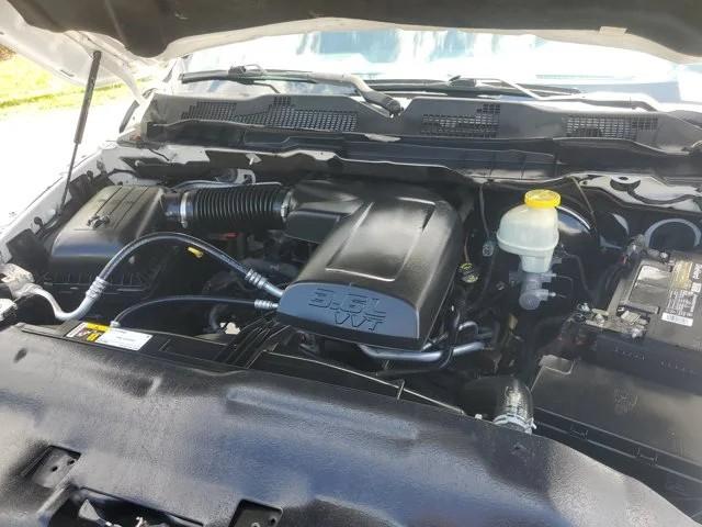 RAM 1500 Tradesman 4x2 Quad Cab 6'4" Box 2017