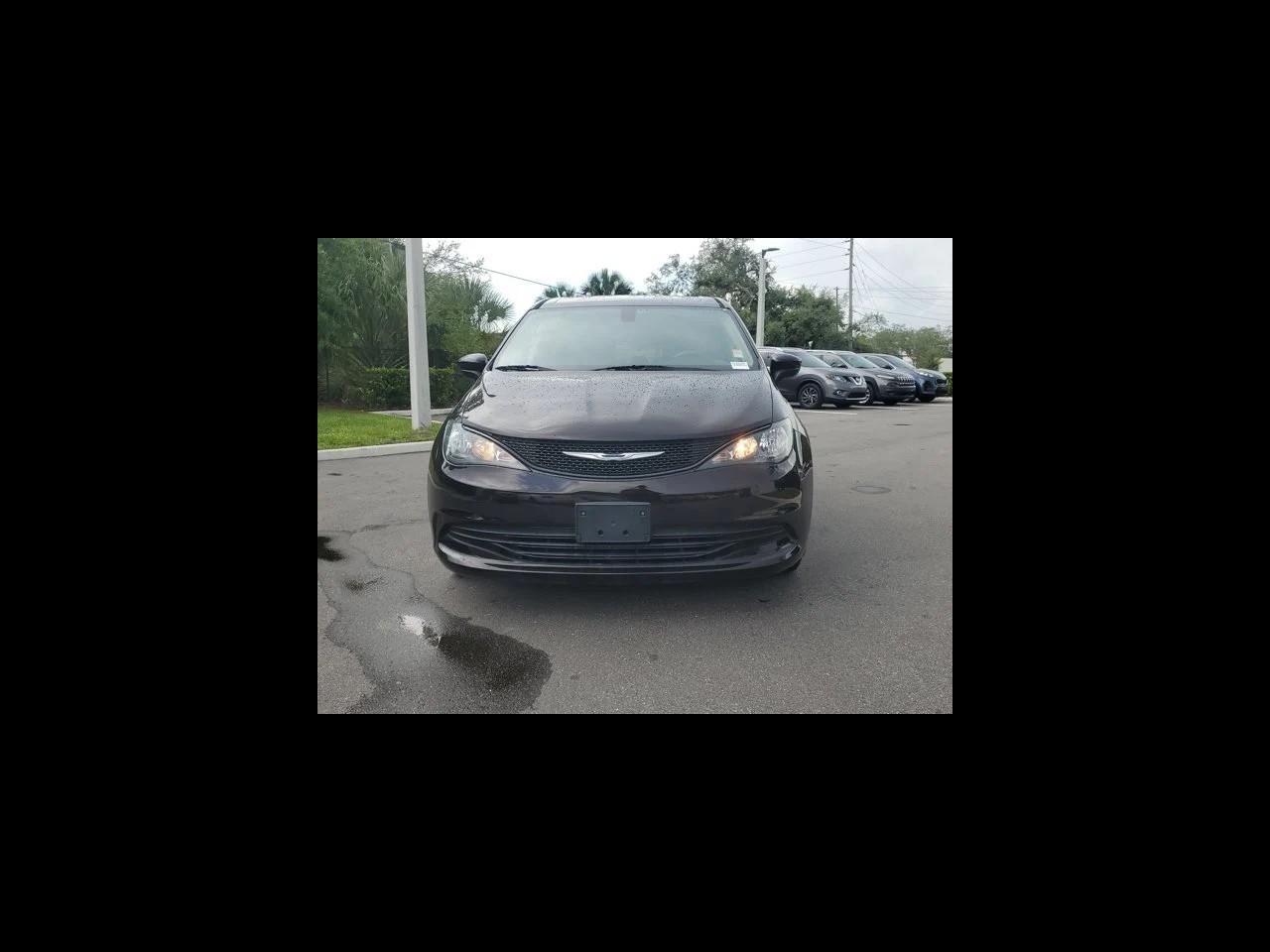 Chrysler Pacifica Touring FWD 2017
