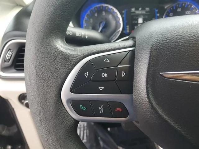 Chrysler Pacifica Touring FWD 2017