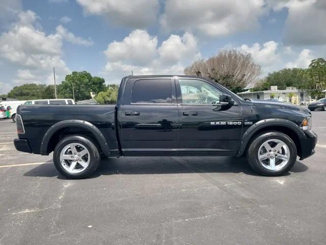 RAM 1500 2WD Crew Cab 140.5" Sport 2012