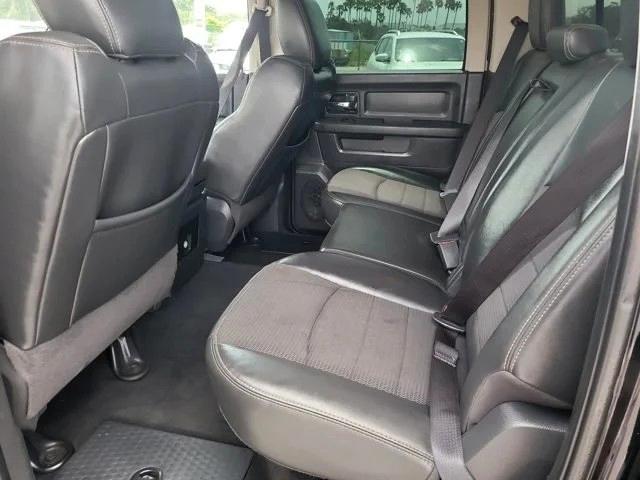 RAM 1500 2WD Crew Cab 140.5" Sport 2012