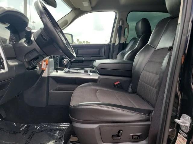 RAM 1500 2WD Crew Cab 140.5" Sport 2012