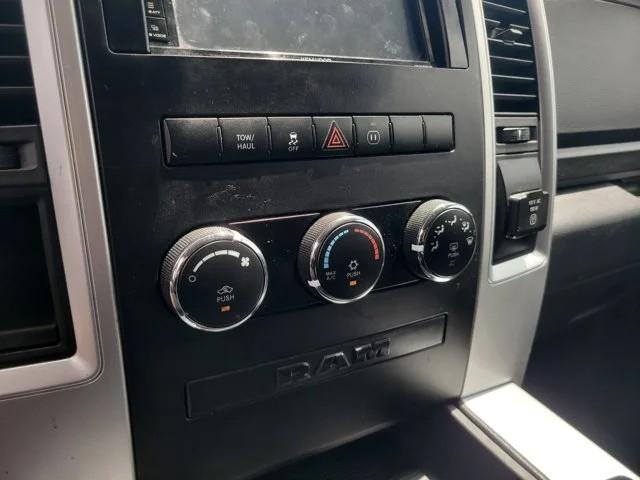 RAM 1500 2WD Crew Cab 140.5" Sport 2012