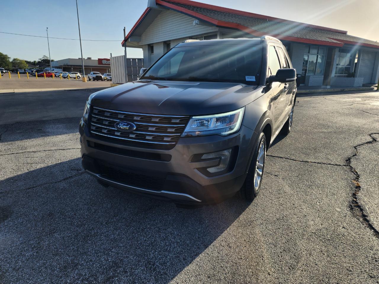 Ford Explorer XLT FWD 2017