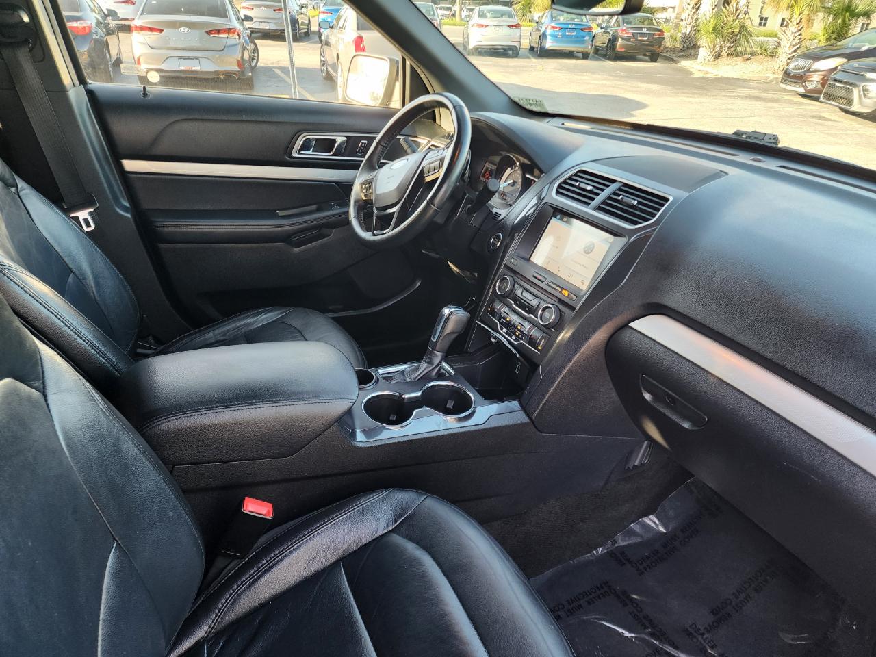 Ford Explorer XLT FWD 2017